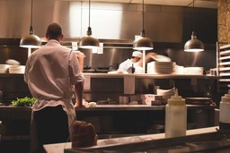 inside-singapore-restaurant-manage-labour-expenses-cloud-kitchen